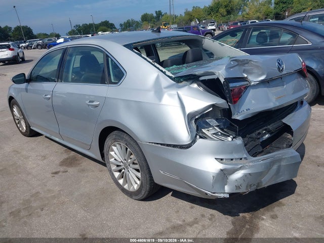 46061619 :رقم المزاد ، 1VWBT7A35HC046500 vin ، 2017 Volkswagen Passat 1.8t Se مزاد بيع