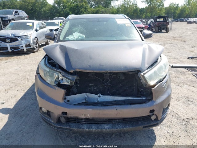 2015 Toyota Highlander Xle V6 მანქანა იყიდება აუქციონზე, vin: 5TDJKRFH2FS169863, აუქციონის ნომერი: 46061620