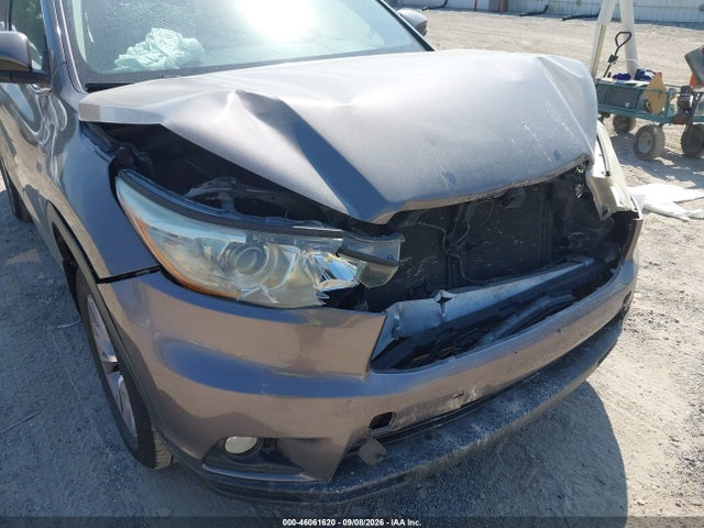 2015 Toyota Highlander Xle V6 მანქანა იყიდება აუქციონზე, vin: 5TDJKRFH2FS169863, აუქციონის ნომერი: 46061620