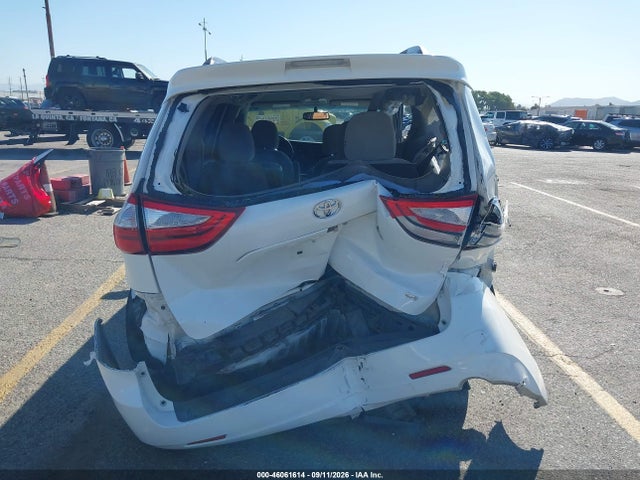 Toyota Sienna Le 8 Passenger 2017 5TDKZ3DC8HS766958 Image 17