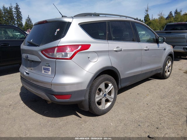 1FMCU9GX7GUA40230 Ford ESCAPE SE