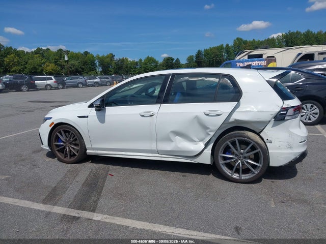 2024 Volkswagen Golf R 2.0t მანქანა იყიდება აუქციონზე, vin: WVWEB7CD9RW233229, აუქციონის ნომერი: 46061686