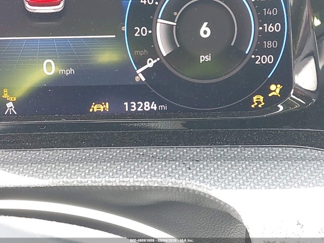 2024 Volkswagen Golf R 2.0t მანქანა იყიდება აუქციონზე, vin: WVWEB7CD9RW233229, აუქციონის ნომერი: 46061686