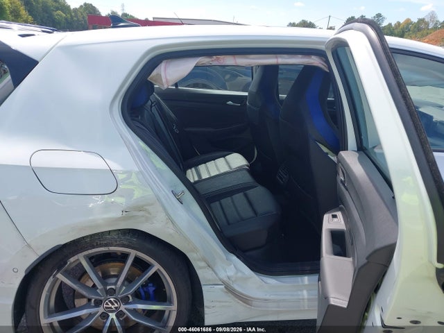 2024 Volkswagen Golf R 2.0t მანქანა იყიდება აუქციონზე, vin: WVWEB7CD9RW233229, აუქციონის ნომერი: 46061686