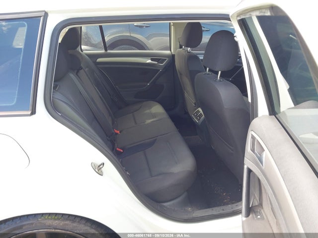 46061768 :رقم المزاد ، 3VWC17AU0GM517551 vin ، 2016 Volkswagen Golf Sportwagen Tsi S 4-door مزاد بيع