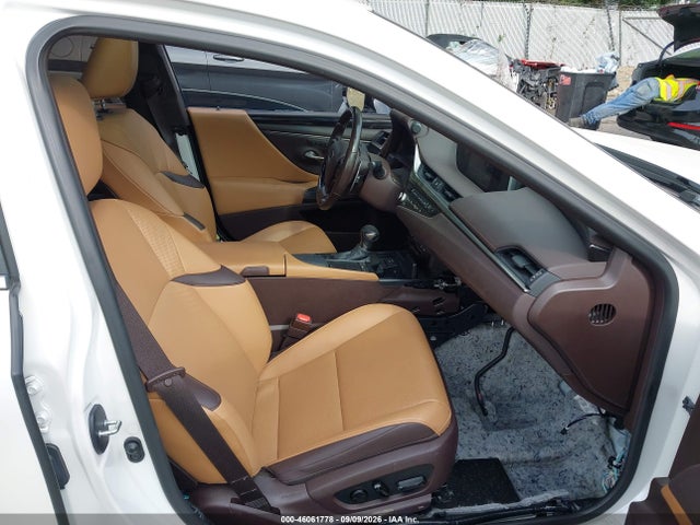 Продажа на аукционе авто 2021 Lexus Es 350, vin: 58ADZ1B12MU093562, номер лота: 46061778