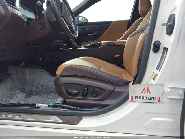 Продажа на аукционе авто 2021 Lexus Es 350, vin: 58ADZ1B12MU093562, номер лота: 46061778