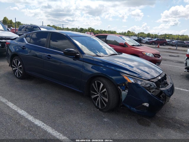 1N4BL4CV6LN305871 auction archive image