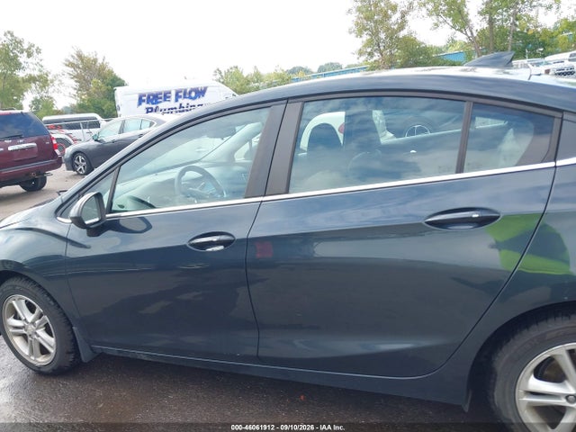 Продаж на аукціоні авто 2018 Chevrolet Cruze Lt Auto, vin: 1G1BE5SM1J7122746, номер лоту: 46061912