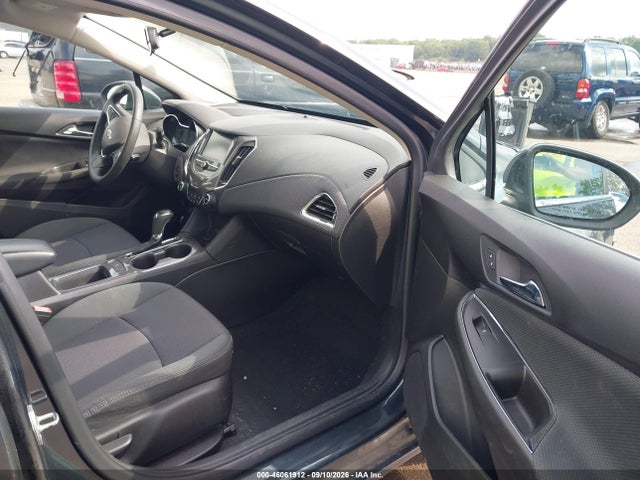 Продаж на аукціоні авто 2018 Chevrolet Cruze Lt Auto, vin: 1G1BE5SM1J7122746, номер лоту: 46061912