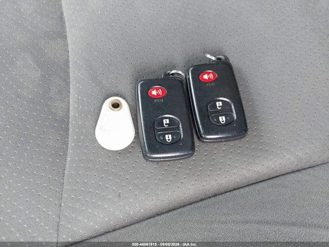 46061915 :رقم المزاد ، JTDKN3DU9E0379869 vin ، 2014 Toyota Prius Three مزاد بيع