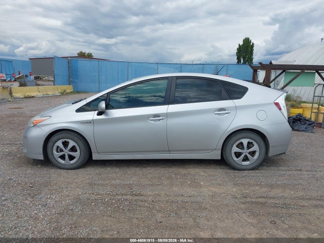 46061915 :رقم المزاد ، JTDKN3DU9E0379869 vin ، 2014 Toyota Prius Three مزاد بيع