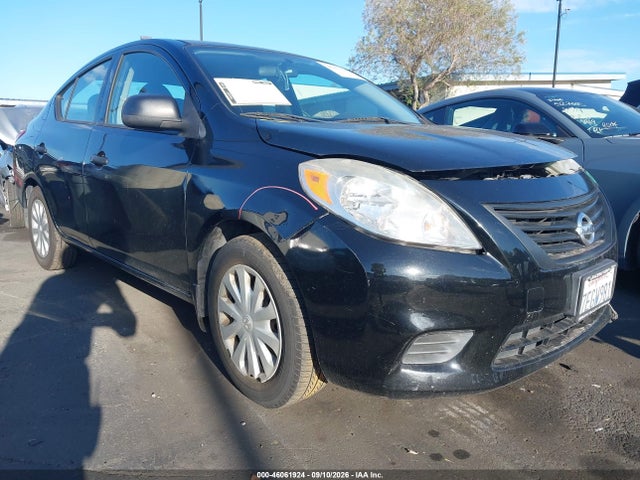 46061924 :رقم المزاد ، 3N1CN7AP5EL874327 vin ، 2014 Nissan Versa 1.6 S+ مزاد بيع