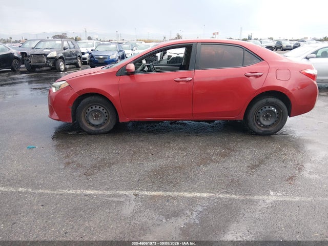 46061973 :رقم المزاد ، 5YFBURHE4FP311818 vin ، 2015 Toyota Corolla Le مزاد بيع