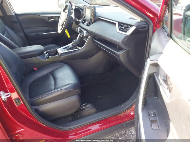 Продаж на аукціоні авто 2021 Toyota Rav4 Xle Premium, vin: 2T3C1RFVXMW136302, номер лоту: 46061980
