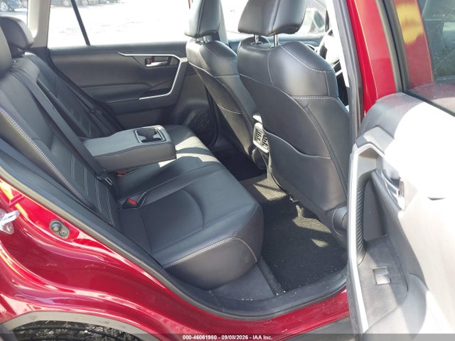 Продаж на аукціоні авто 2021 Toyota Rav4 Xle Premium, vin: 2T3C1RFVXMW136302, номер лоту: 46061980