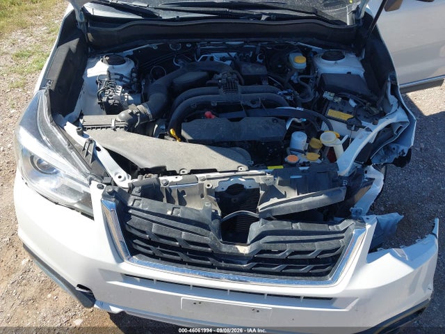 46061994 :رقم المزاد ، JF2SJAWC6JH553804 vin ، 2018 Subaru Forester 2.5i Touring مزاد بيع