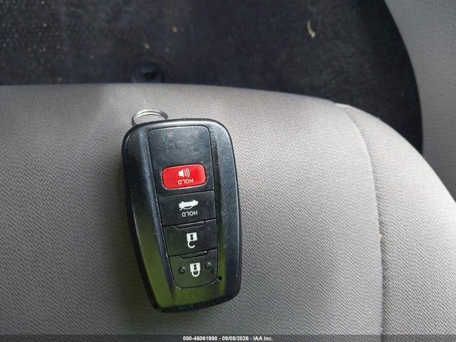 2024 Toyota Camry Hybrid Le მანქანა იყიდება აუქციონზე, vin: 4T1C31AK0RU072294, აუქციონის ნომერი: 46061998