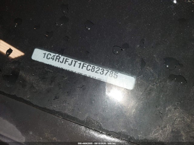 46062005 :رقم المزاد ، 1C4RJFJT1FC823785 vin ، 2015 Jeep Grand Cherokee Summit مزاد بيع