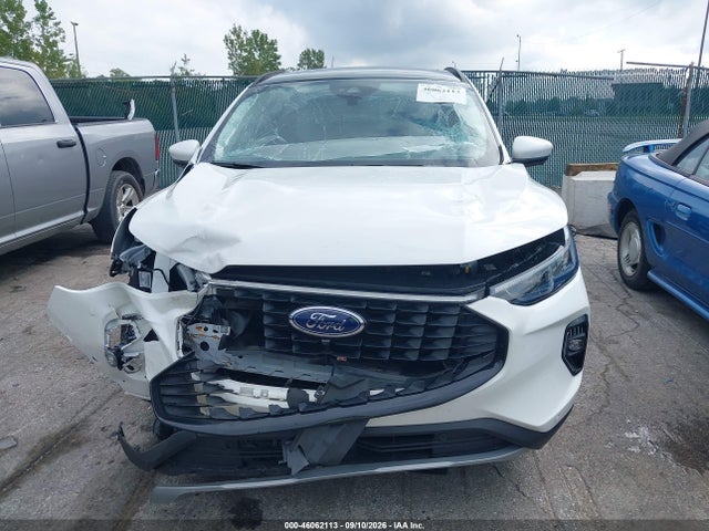 46062113 :رقم المزاد ، 1FMCU9JA6PUA62739 vin ، 2023 Ford Escape Platinum مزاد بيع