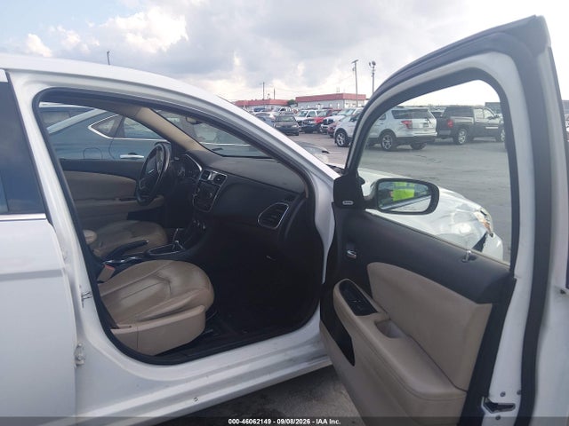 Aukcja sprzedaży 2013 Chrysler 200 Limited, vin: 1C3CCBCG7DN523330, numer aukcji: 46062149