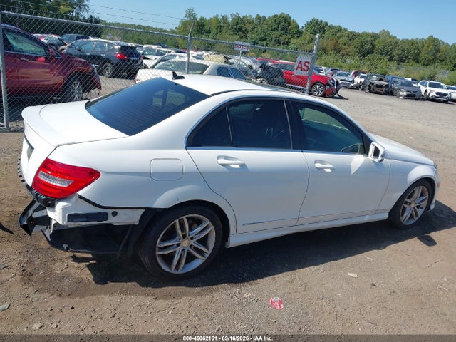Продаж на аукціоні авто 2014 Mercedes-benz C 250 Sport, vin: WDDGF4HB2EA964469, номер лоту: 46062161