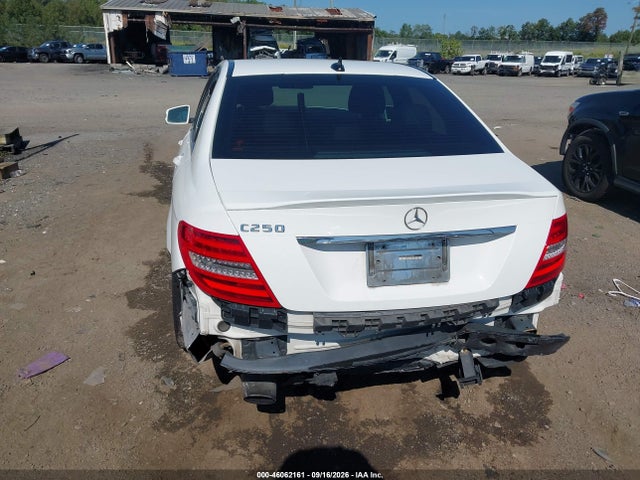 Продаж на аукціоні авто 2014 Mercedes-benz C 250 Sport, vin: WDDGF4HB2EA964469, номер лоту: 46062161
