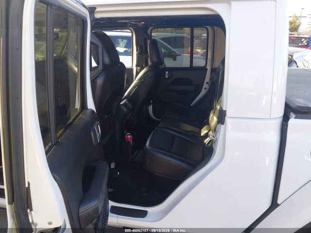 Auction sale of the 2020 Jeep Gladiator Overland 4x4, vin: 1C6HJTFG5LL138424, lot number: 46062187