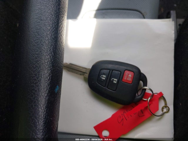 46062236 :رقم المزاد ، JTDKDTB33D1049232 vin ، 2013 Toyota Prius C Two مزاد بيع