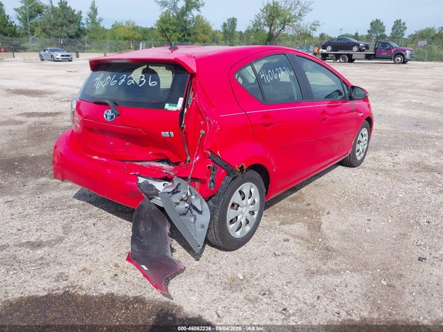 46062236 :رقم المزاد ، JTDKDTB33D1049232 vin ، 2013 Toyota Prius C Two مزاد بيع