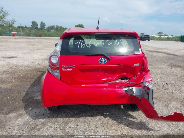 46062236 :رقم المزاد ، JTDKDTB33D1049232 vin ، 2013 Toyota Prius C Two مزاد بيع