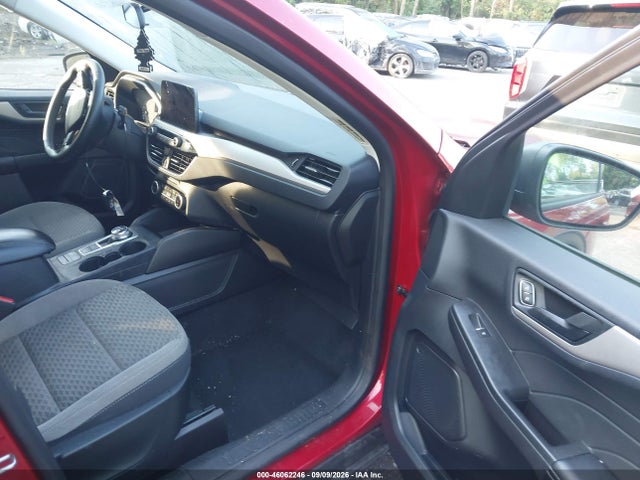 46062246 :رقم المزاد ، 1FMCU9G60NUA87362 vin ، 2022 Ford Escape Se مزاد بيع