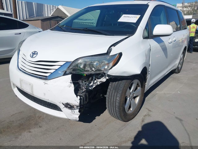 5TDKK3DC0FS616361 Toyota Sienna Le 8 Passenger