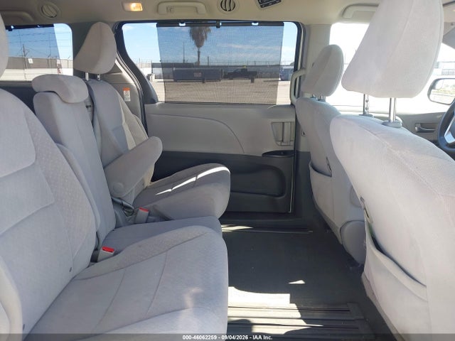 5TDKK3DC0FS616361 Toyota Sienna Le 8 Passenger