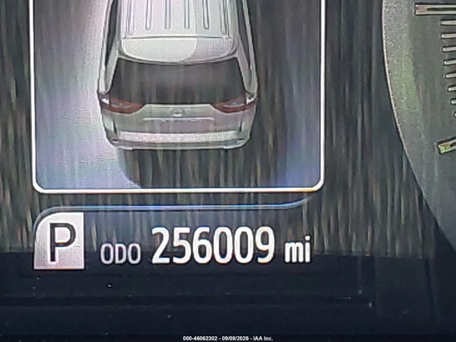 46062302 :رقم المزاد ، 5TDYK3DC6FS566818 vin ، 2015 Toyota Sienna Xle 8 Passenger مزاد بيع