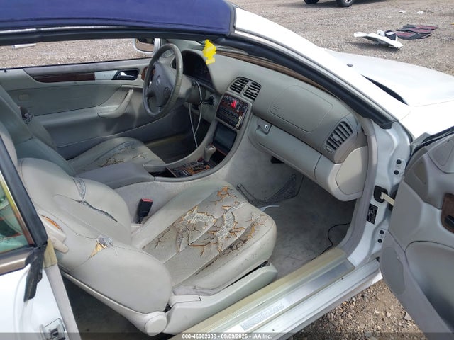 2000 Mercedes-benz Clk 320 მანქანა იყიდება აუქციონზე, vin: WDBLK65G0YT040488, აუქციონის ნომერი: 46062338