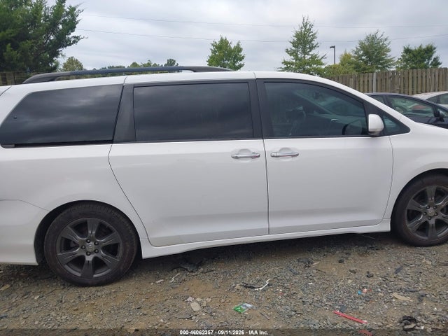 Aukcja sprzedaży 2017 Toyota Sienna Se 8 Passenger, vin: 5TDXZ3DC5HS806855, numer aukcji: 46062357