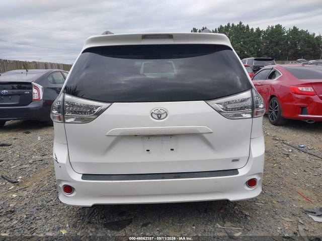 Aukcja sprzedaży 2017 Toyota Sienna Se 8 Passenger, vin: 5TDXZ3DC5HS806855, numer aukcji: 46062357