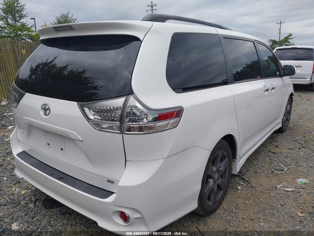 Aukcja sprzedaży 2017 Toyota Sienna Se 8 Passenger, vin: 5TDXZ3DC5HS806855, numer aukcji: 46062357