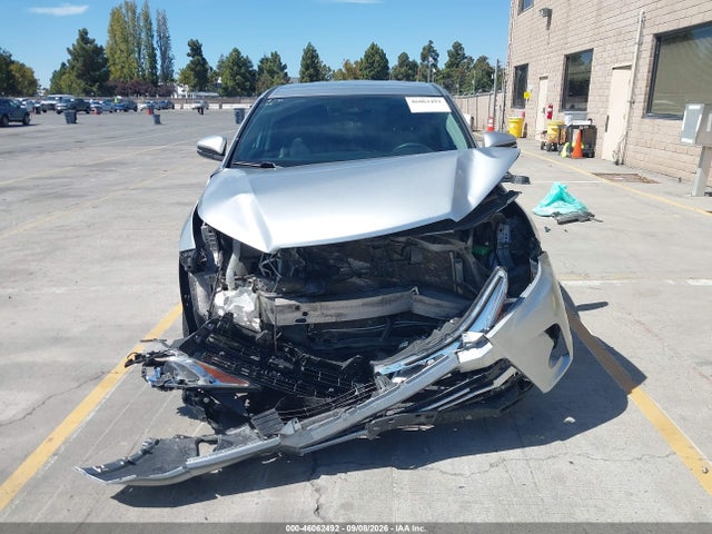 Toyota Highlander Le Plus 2019 5TDBZRFH1KS932093 Image 13