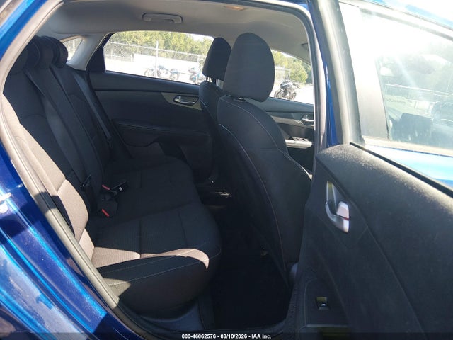 46062576 :رقم المزاد ، 3KPF24AD0ME382332 vin ، 2021 Kia Forte Lxs مزاد بيع