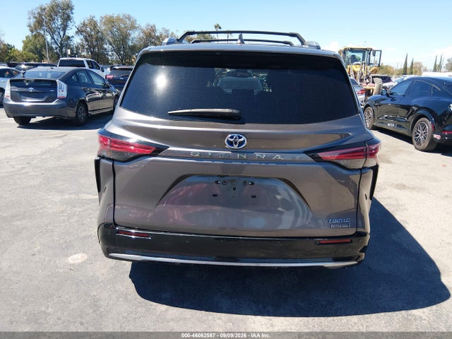 Toyota Sienna Limited 2023 5TDZRKEC2PS180004 Image 16
