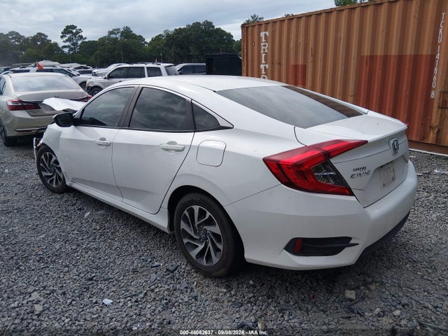 46062637 :رقم المزاد ، 19XFC2F74GE070636 vin ، 2016 Honda Civic Ex مزاد بيع