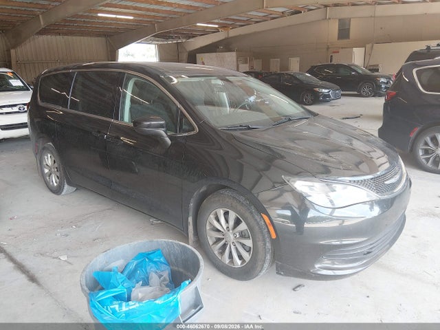 46062670 :رقم المزاد ، 2C4RC1DG8HR508343 vin ، 2017 Chrysler Pacifica Touring مزاد بيع