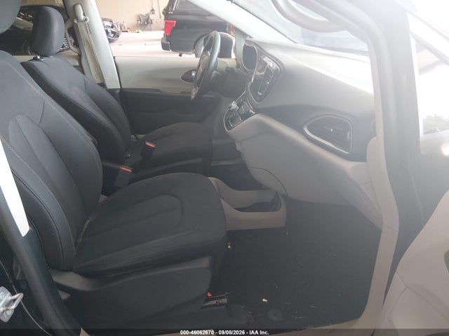 Продаж на аукціоні авто 2017 Chrysler Pacifica Touring, vin: 2C4RC1DG8HR508343, номер лоту: 46062670