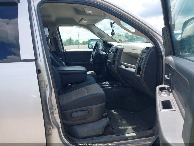 46062699 :رقم المزاد ، 3D73Y4CL3BG533516 vin ، 2011 Ram Ram 3500 St مزاد بيع