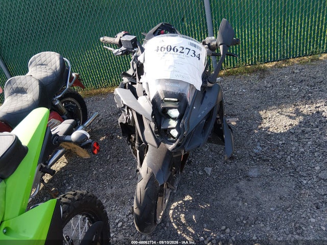 Продажа на аукционе авто 2025 Suzuki Gsx800 F, vin: JS1EM13B1S7102327, номер лота: 46062734