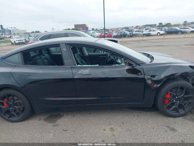 Tesla Model 3 Performance Dual Motor All-wheel Drive 2021 5YJ3E1EC9MF991777 Image 12