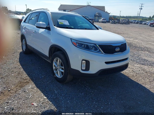 Auction sale of the 2015 Kia Sorento Lx, vin: 5XYKT4A67FG639327, lot number: 46062824