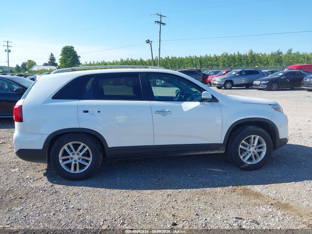 Продажа на аукционе авто 2015 Kia Sorento Lx, vin: 5XYKT4A67FG639327, номер лота: 46062824